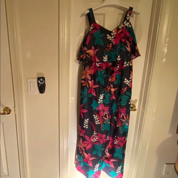 Isabel Maternity Jumpsuit - Picture 4 of 9